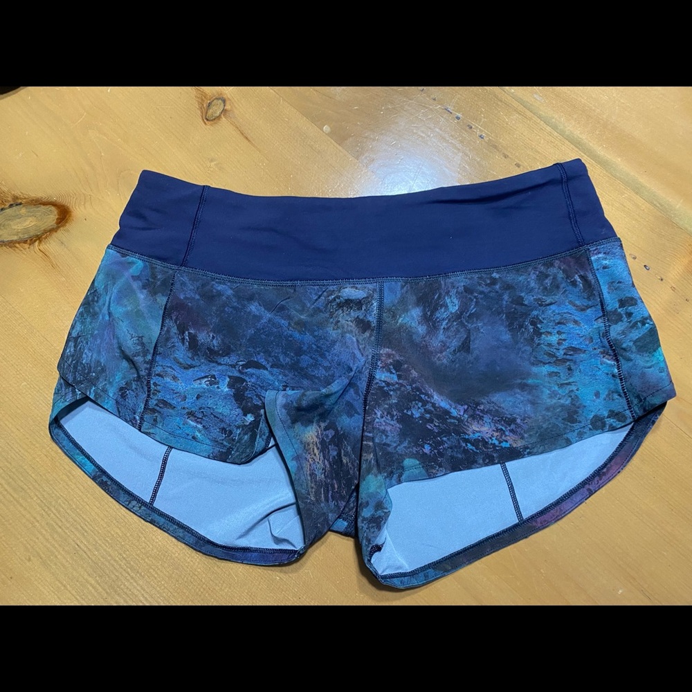 Lululemon Speed Up Short Size 4 RCLB/MDNI 2.5” Inseam